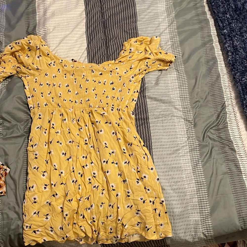Dress - Picture 2 of 2